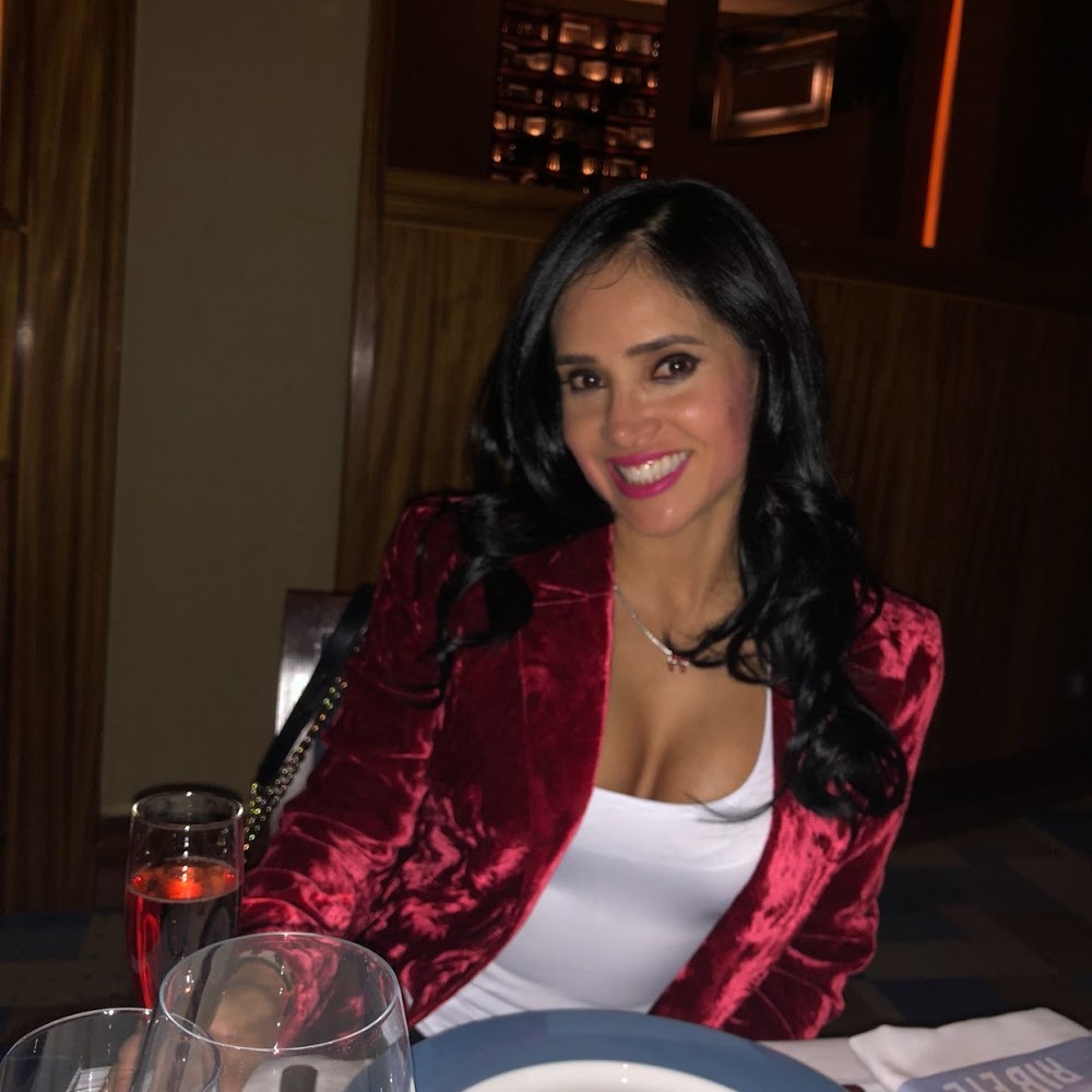 Meet your Posher, Marcela